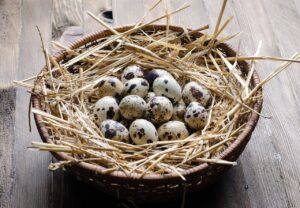 コレステロールを下げるために試すべき食事法は？